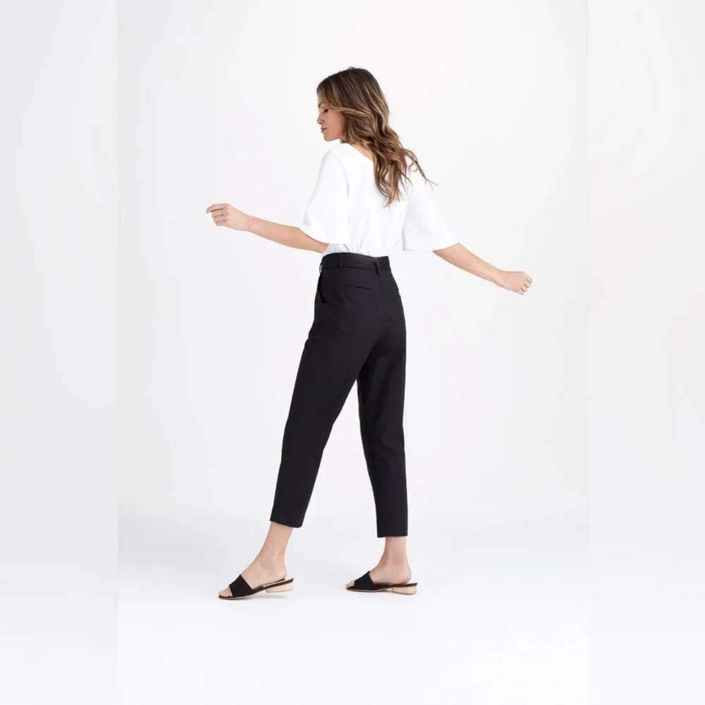 VETTA CAPSULE The Peg Pant Organic Cotton Elastane Tapered Pleated Travel Casual